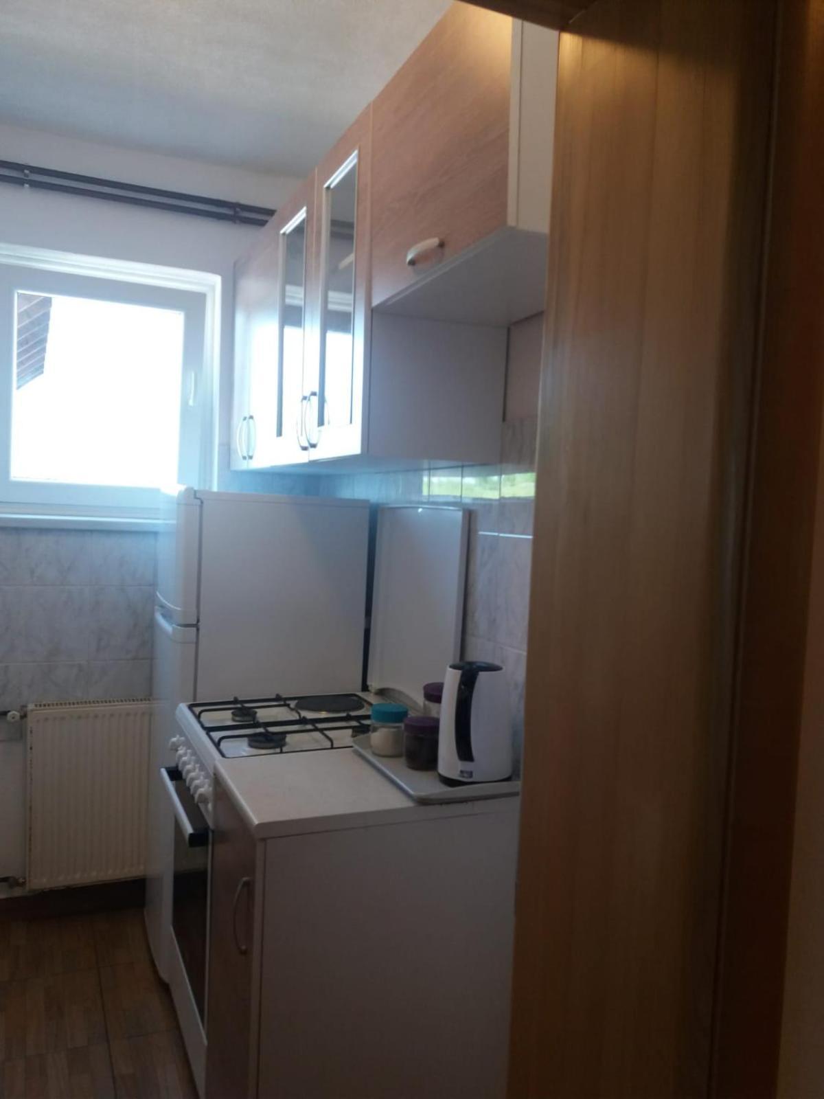 Guesthouse Tomas Catrnja Екстер'єр фото