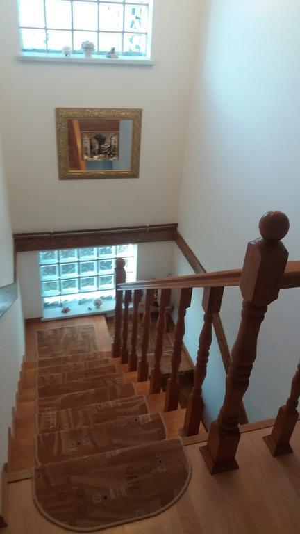 Guesthouse Tomas Catrnja Екстер'єр фото